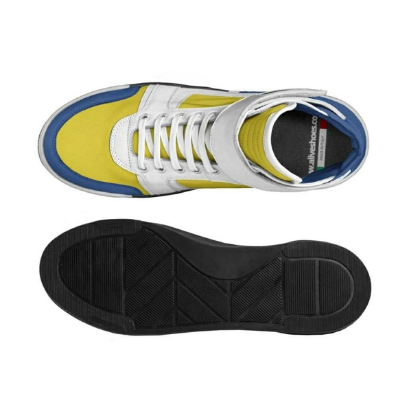 Shoes - Picture 2 of 5